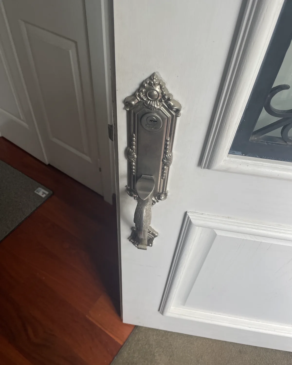 Residential door lock hardware for locksmith services in Cashmere