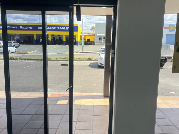 Commercial door release and latching hardware